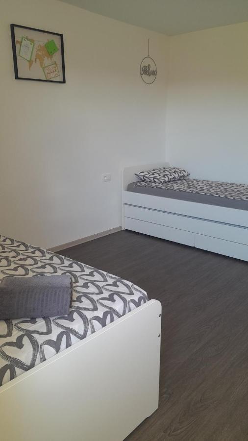 Apartma Ana โคเปร์ ภายนอก รูปภาพ