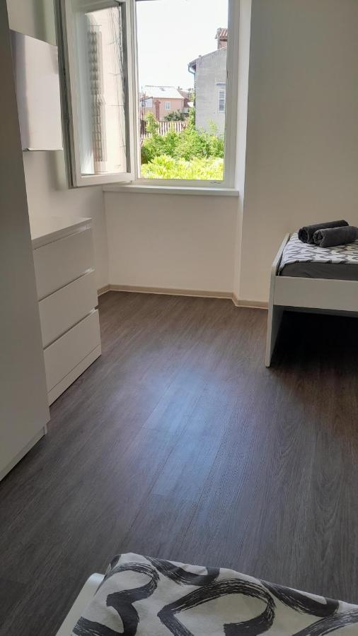 Apartma Ana โคเปร์ ภายนอก รูปภาพ